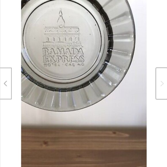 Ramada Express Casino Las Vegas Grey Smoked Glass 4.5" Ashtray - Picture 5 of 5